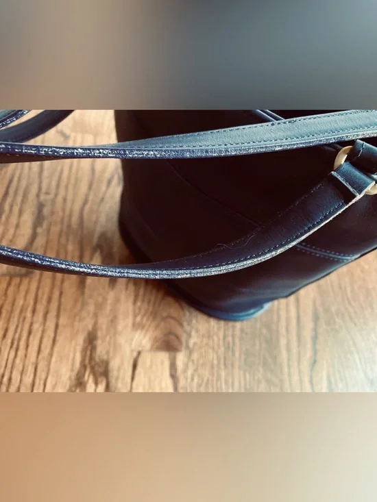 Coach Navy Blue Leather Tote Shoulder Bag Classic Minimalist - Picture 11 of 11